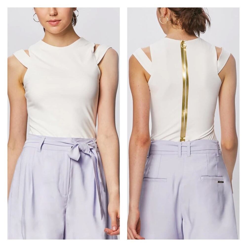 Emma Wallace Jessica Sleeveless Top in White with Back Gold Zip Panel Size US4